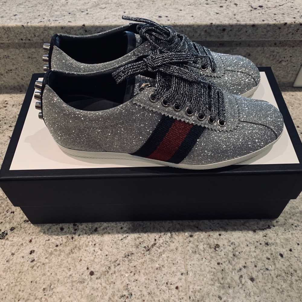 Gucci Women’s Bambi Web Low Top Sneakers sz 35.5